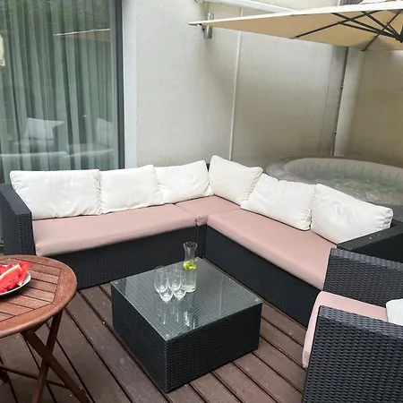 Forest Park Garden Appartement *