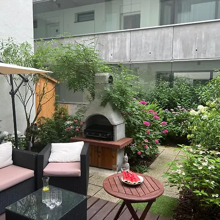 Forest Park Garden ברטיסלאבה